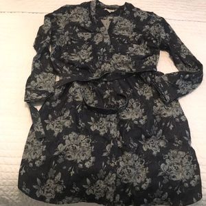 Gap Maternity floral jean dress NWOT